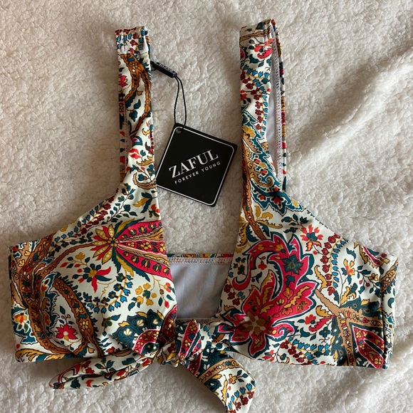 NWT Zaful floral bikini top - Picture 1 of 5